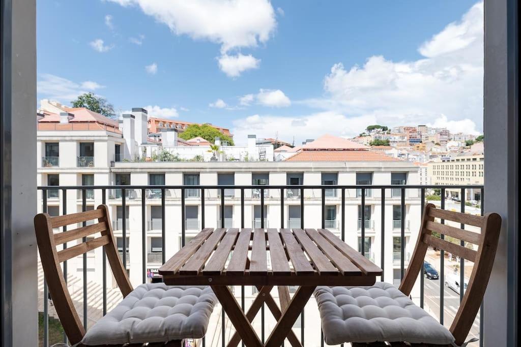 For The City Lovers- Downtown Lisbon- Free Parking Экстерьер фото